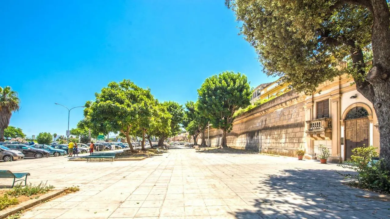 パレルモAmazing Sea View In Historic Building In Downtown By Wonderful Italyアパートメント アパート